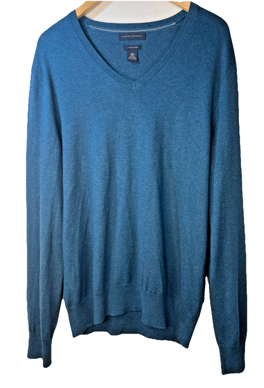 Banana Republic Men’s Silk Cashmere Luxury Blend V-Neck Sweater Large Teal blue